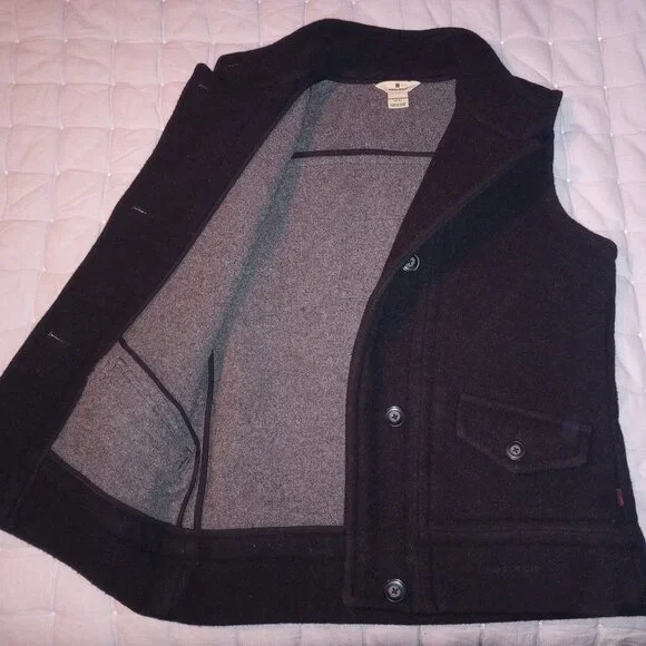 XS Woolrich vest - Picture 3 of 6